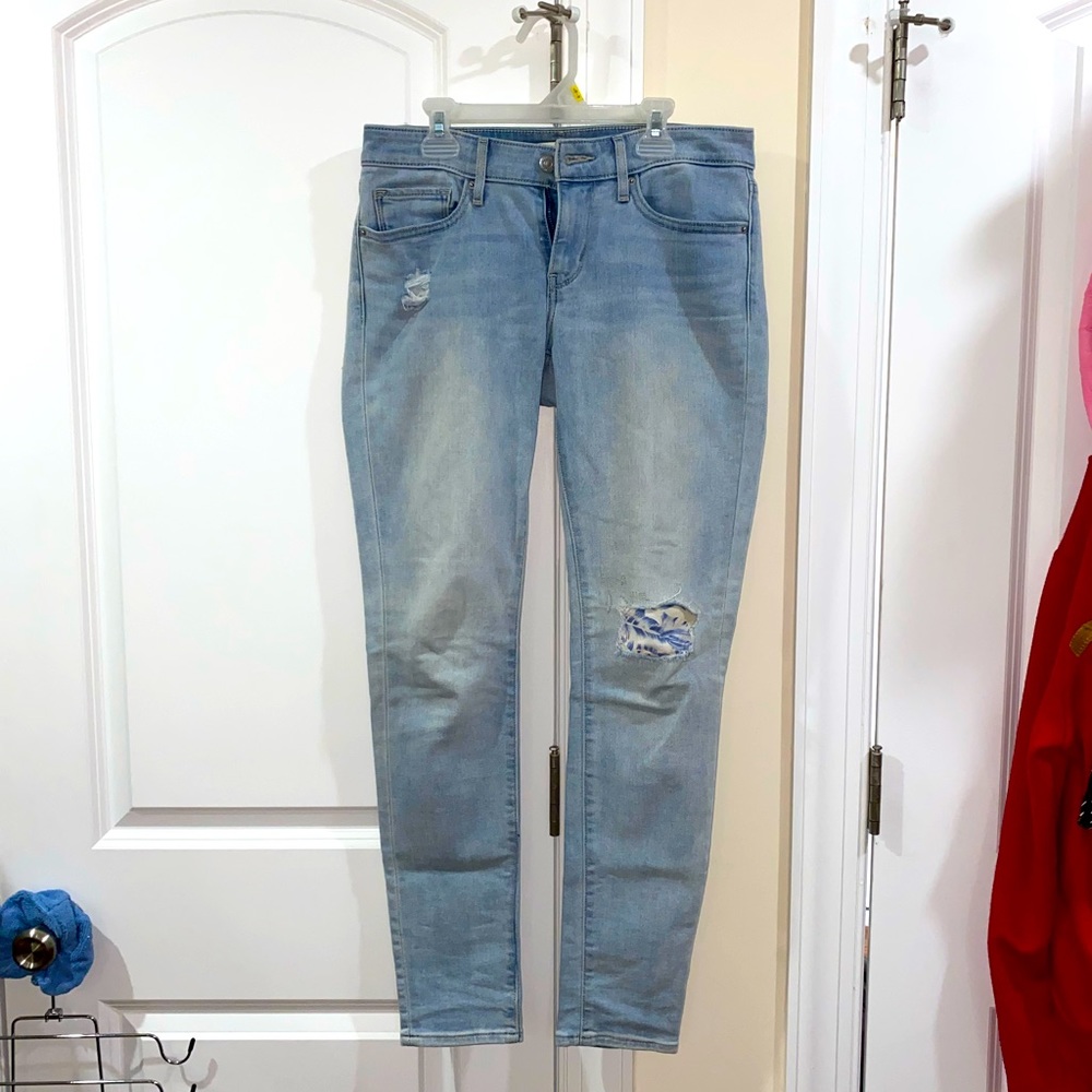 Levi’s jeans with decorative knee patch